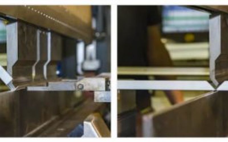 Detalle prensa plegadora fabricación doblado chapa de acero de Doorclosed