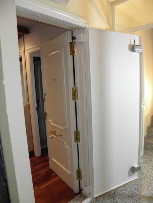 Puertas antiokupa Girona
