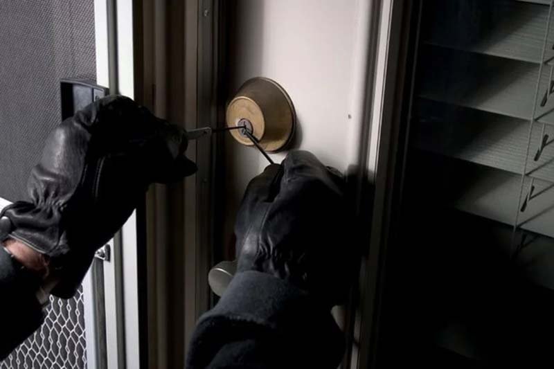 Cómo evitar que entren okupas DoorClosed